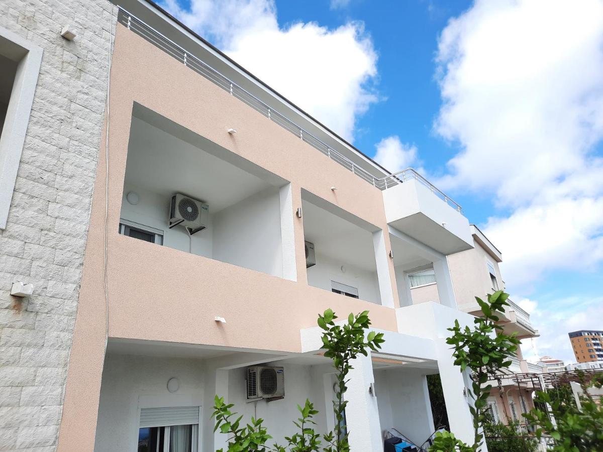 Studio Apartments Jupo ウルツィニ エクステリア 写真