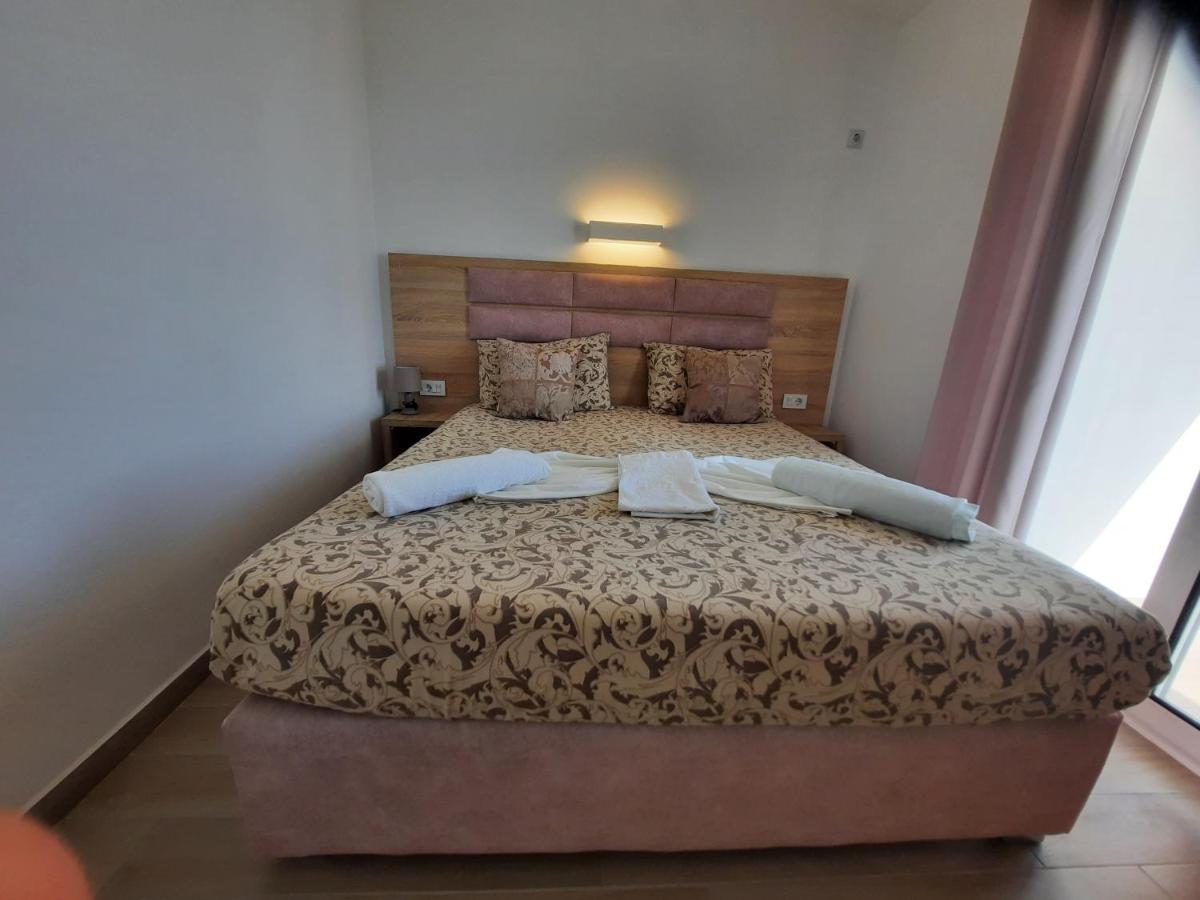 Studio Apartments Jupo ウルツィニ エクステリア 写真