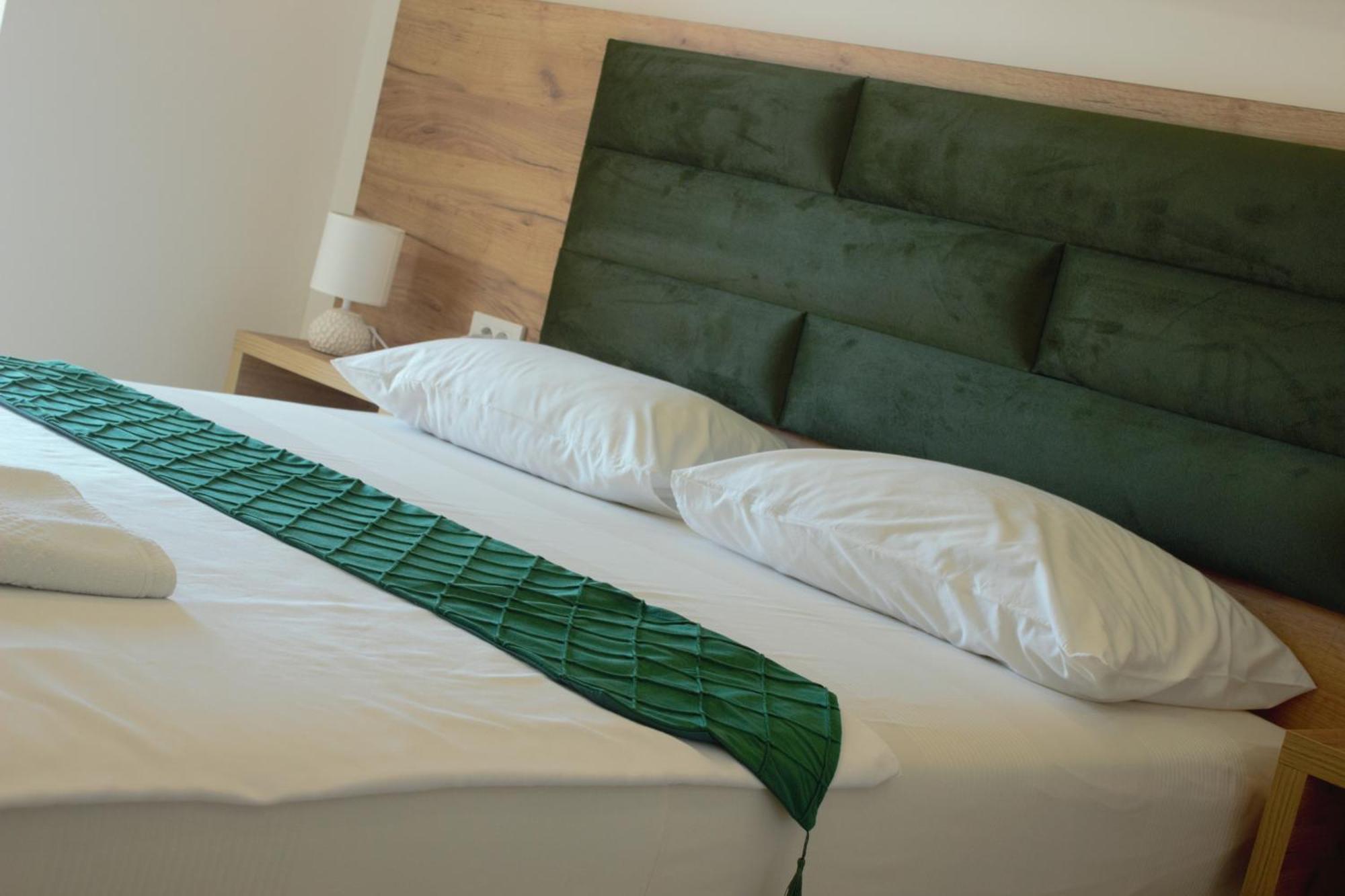 Studio Apartments Jupo ウルツィニ エクステリア 写真