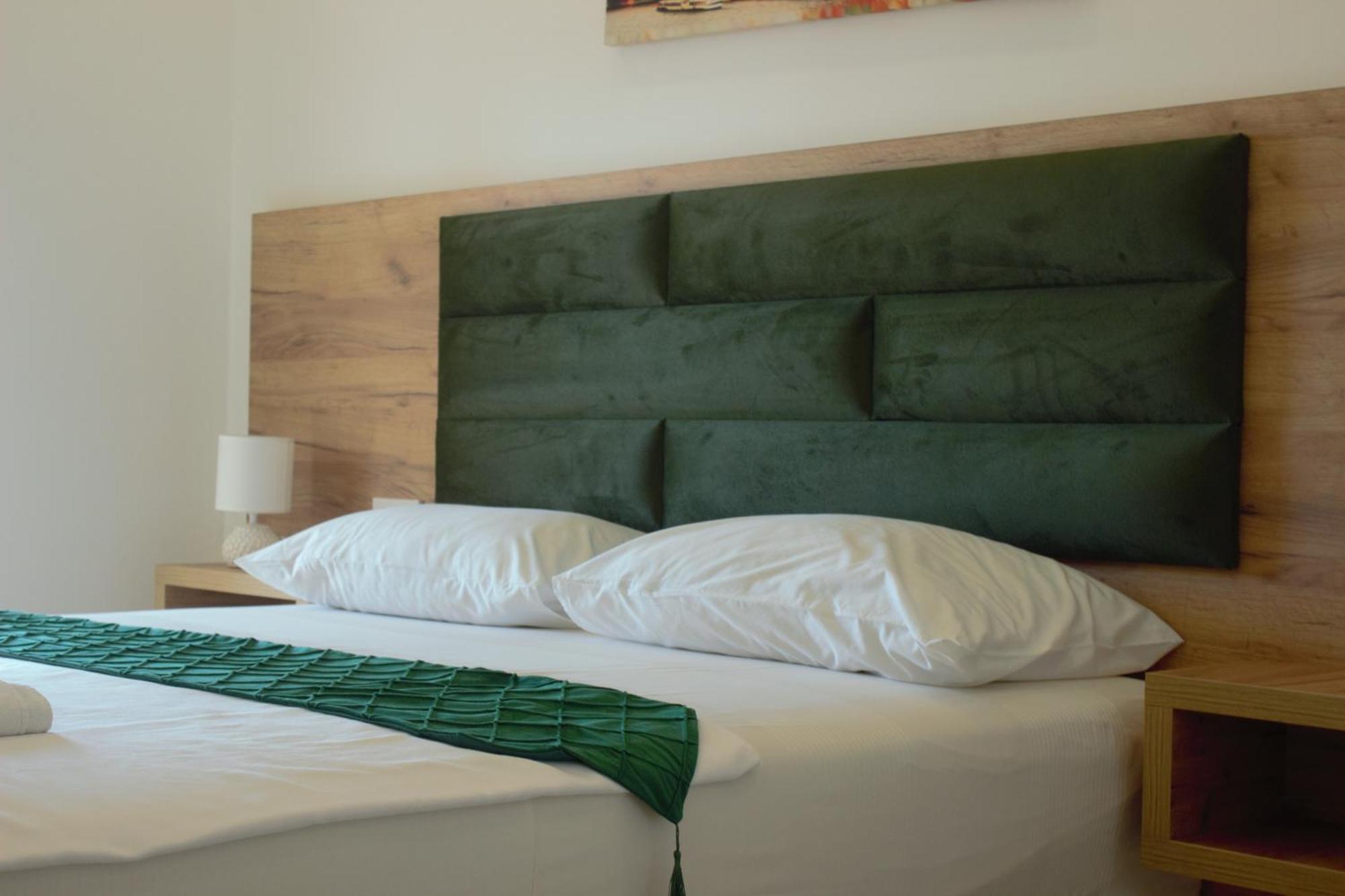 Studio Apartments Jupo ウルツィニ エクステリア 写真